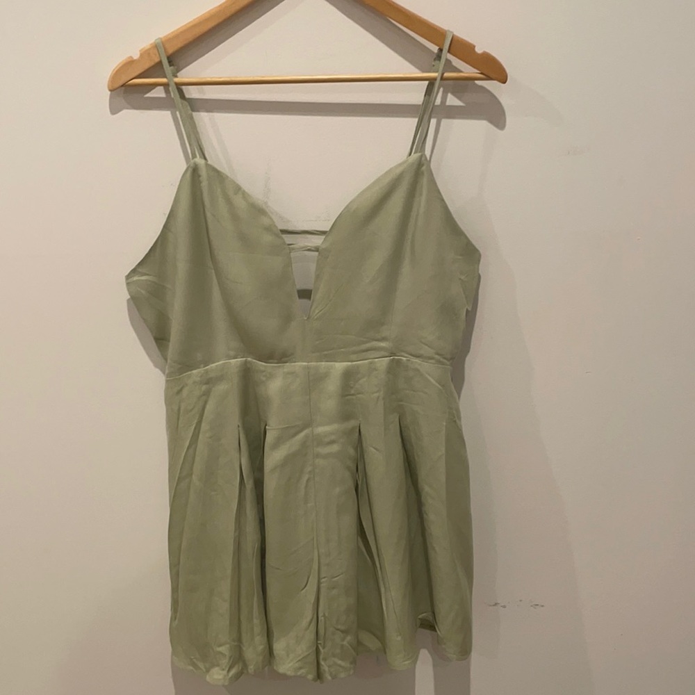 BRAND NEW | Forever 21 romper